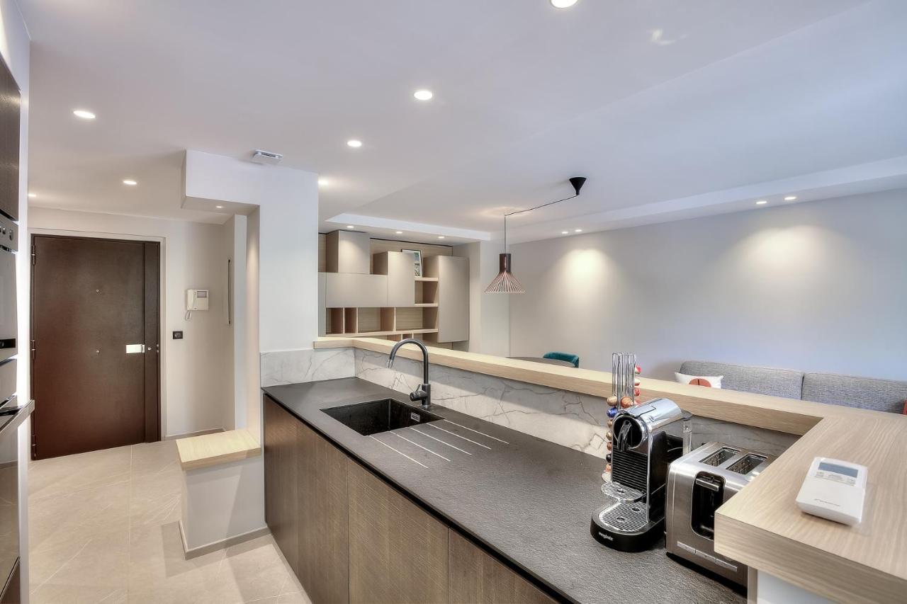 Luxury Flat With Balcony - City Center カンヌ エクステリア 写真